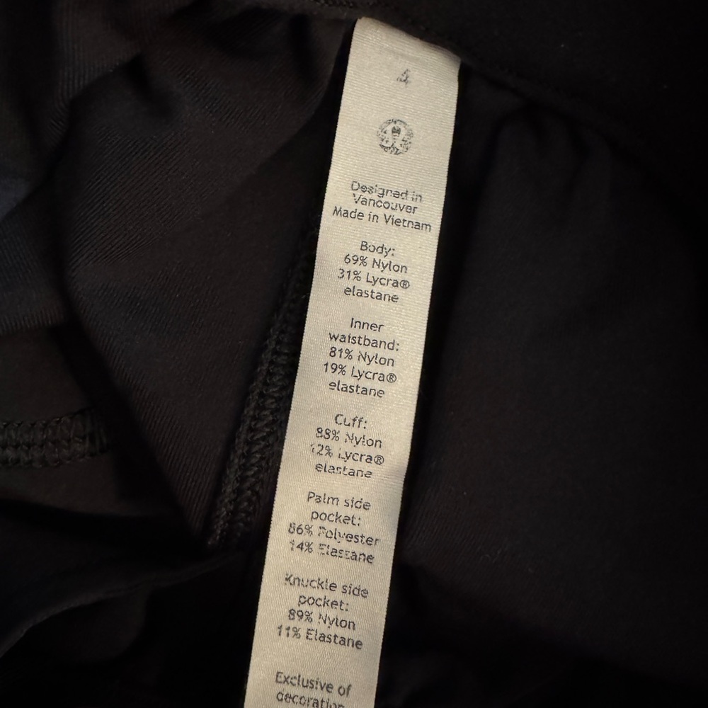 Lululemon Keep Moving Jogger in Black - Picture 6 of 8